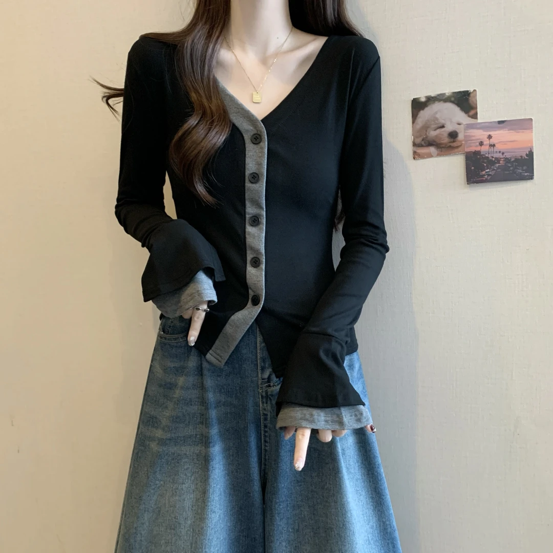 大码遮肚子V领撞色喇叭袖长袖T恤女春秋胖妹妹修身显瘦打底衫上衣