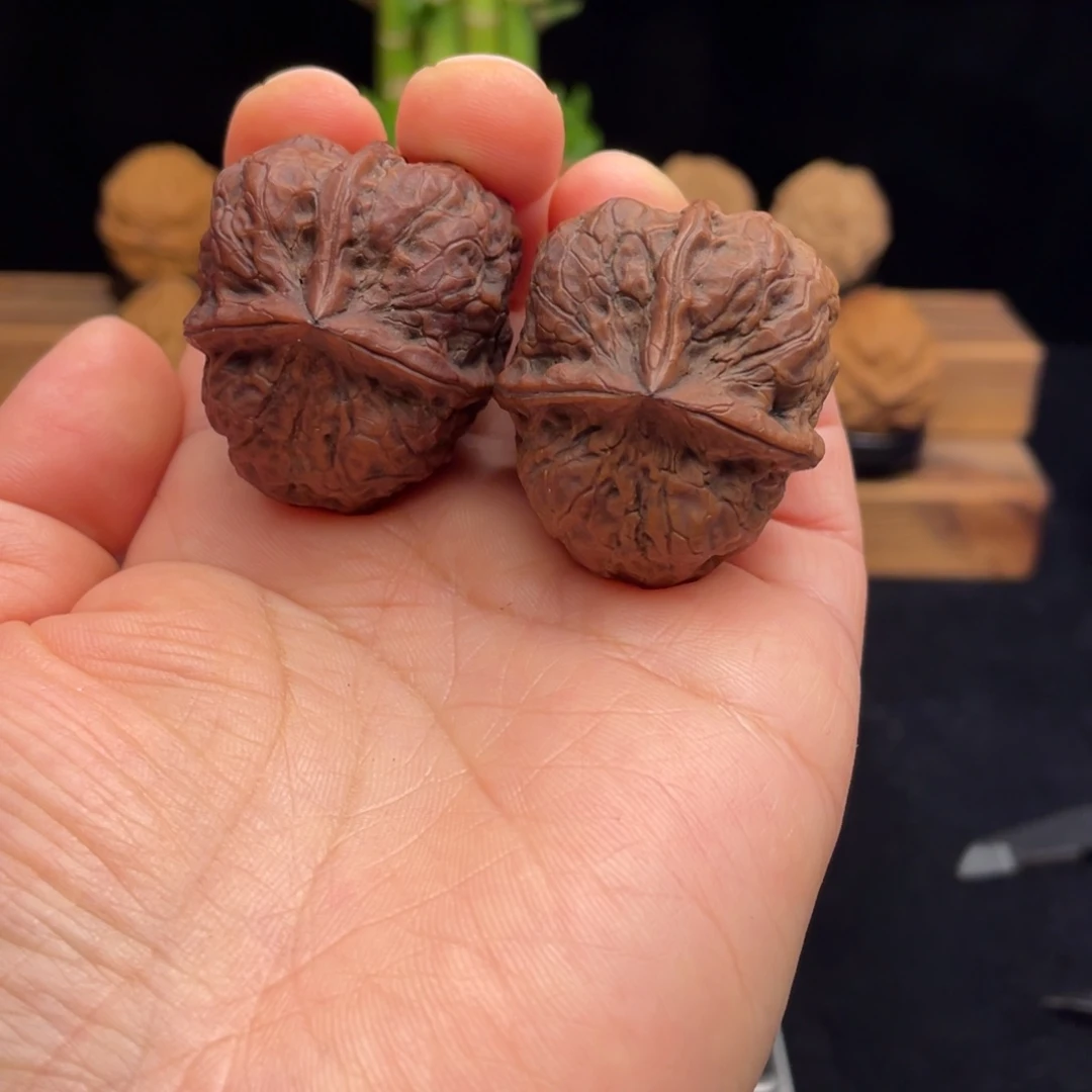 文玩核桃把件云南铁核桃11