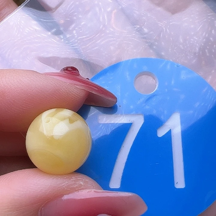 蜜蜡裸石未镶嵌11.8mm 圆珠