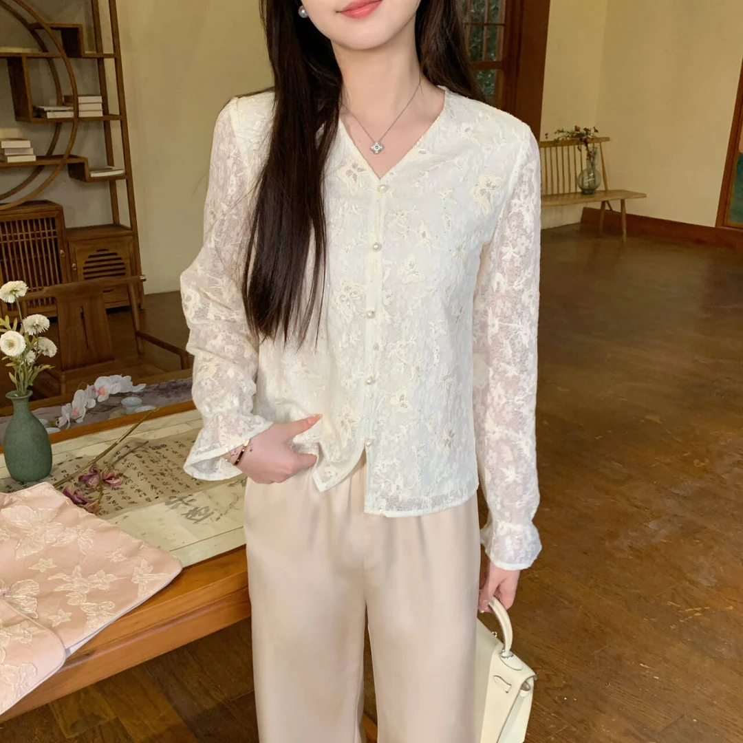 仙境 重工刺绣蕾丝闪闪珠片V领气质百搭蕾丝衫小衫上衣DDS394/5