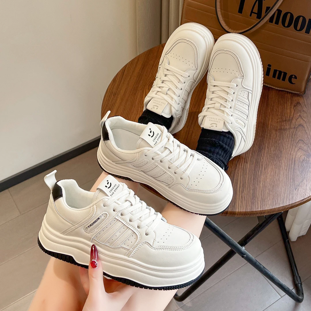 888-1大码软皮单里小白鞋百搭加大春季韩版网红新款女鞋ins休闲鞋