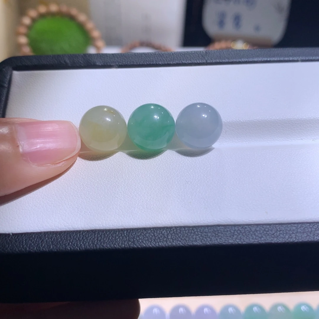 翡翠散珠特价莫奈色系三彩卡11.6左右