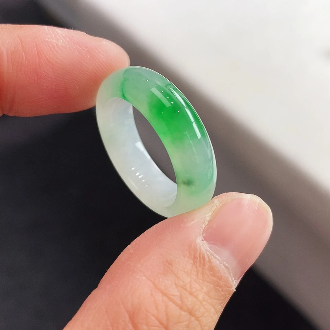 翡翠未镶嵌戒指19号