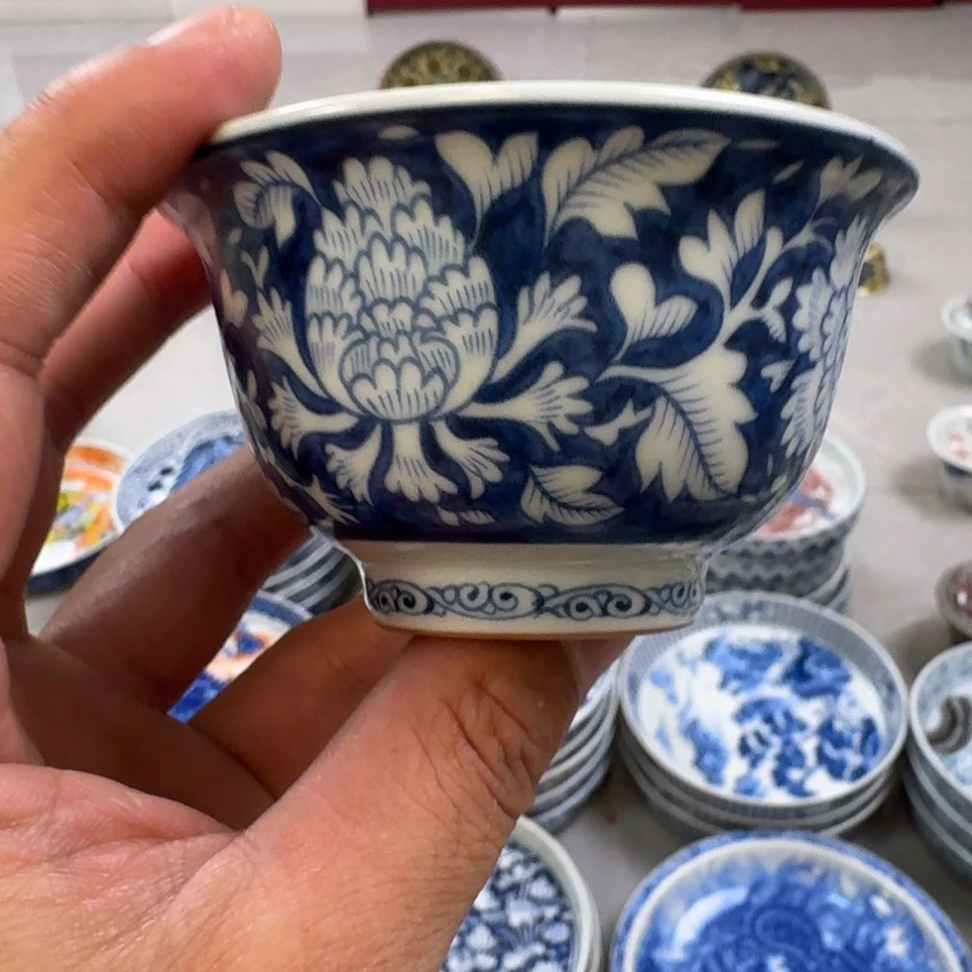 杯青花国色天香中号压手杯