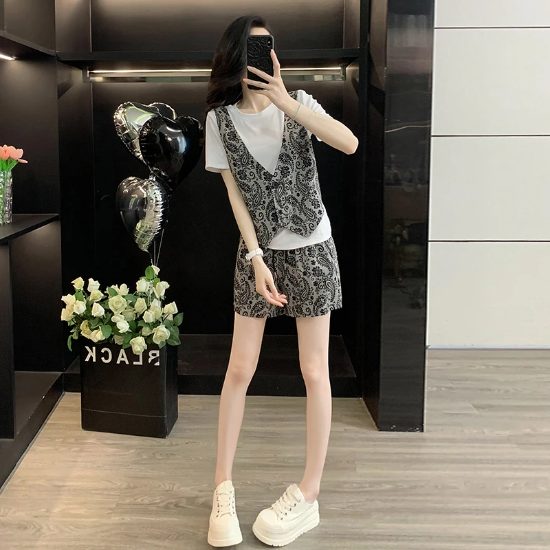休闲短袖套装上衣蕾丝短裤显瘦时尚夏季宽松气质韩版印花拼接洋气