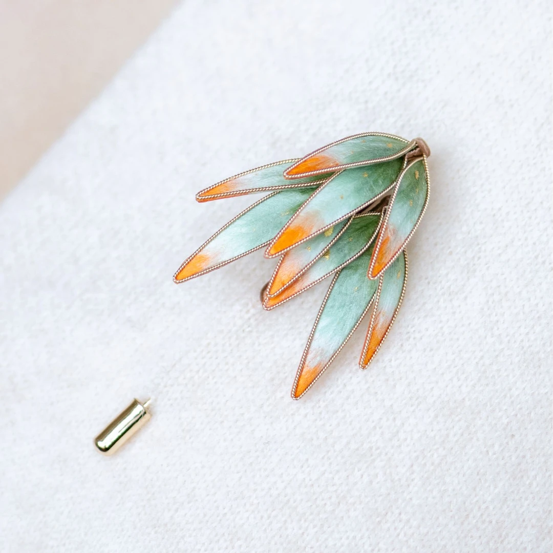 合金胸针 绒花胸针高档女奢华气质配大衣配饰素款商务风非遗苏绣