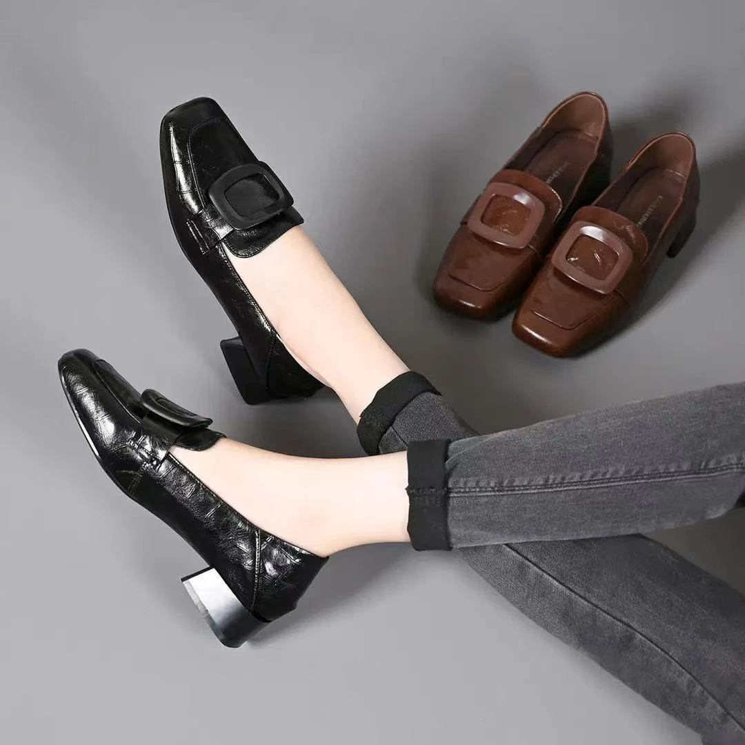 法式乐福鞋女2025年新款春秋季粗跟中跟方头小皮鞋真软皮深口单鞋