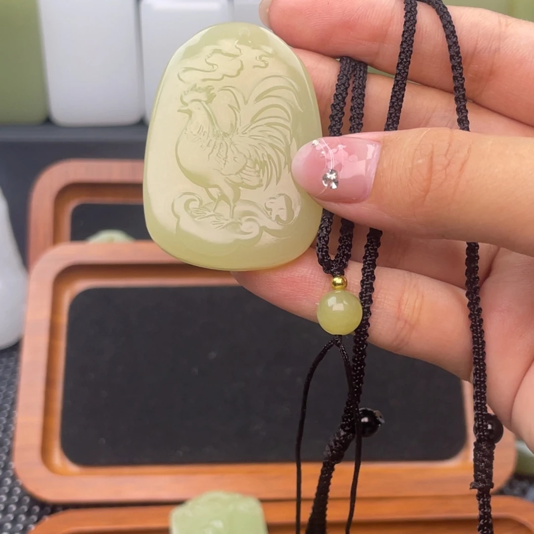 无*昆仑山料生肖鸡吊坠