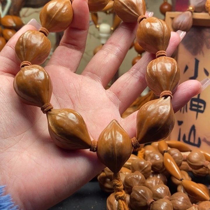 橄榄核手串/手链2,1三花铁盒