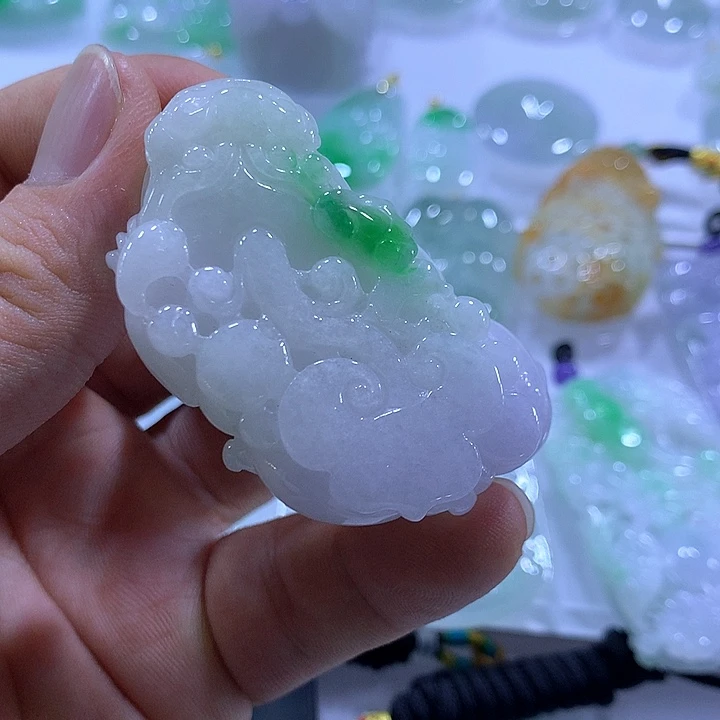 翡翠未镶嵌颈饰天然翡翠A货吊坠