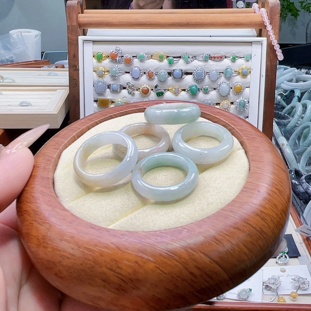 翡翠未镶嵌颈饰天然翡翠