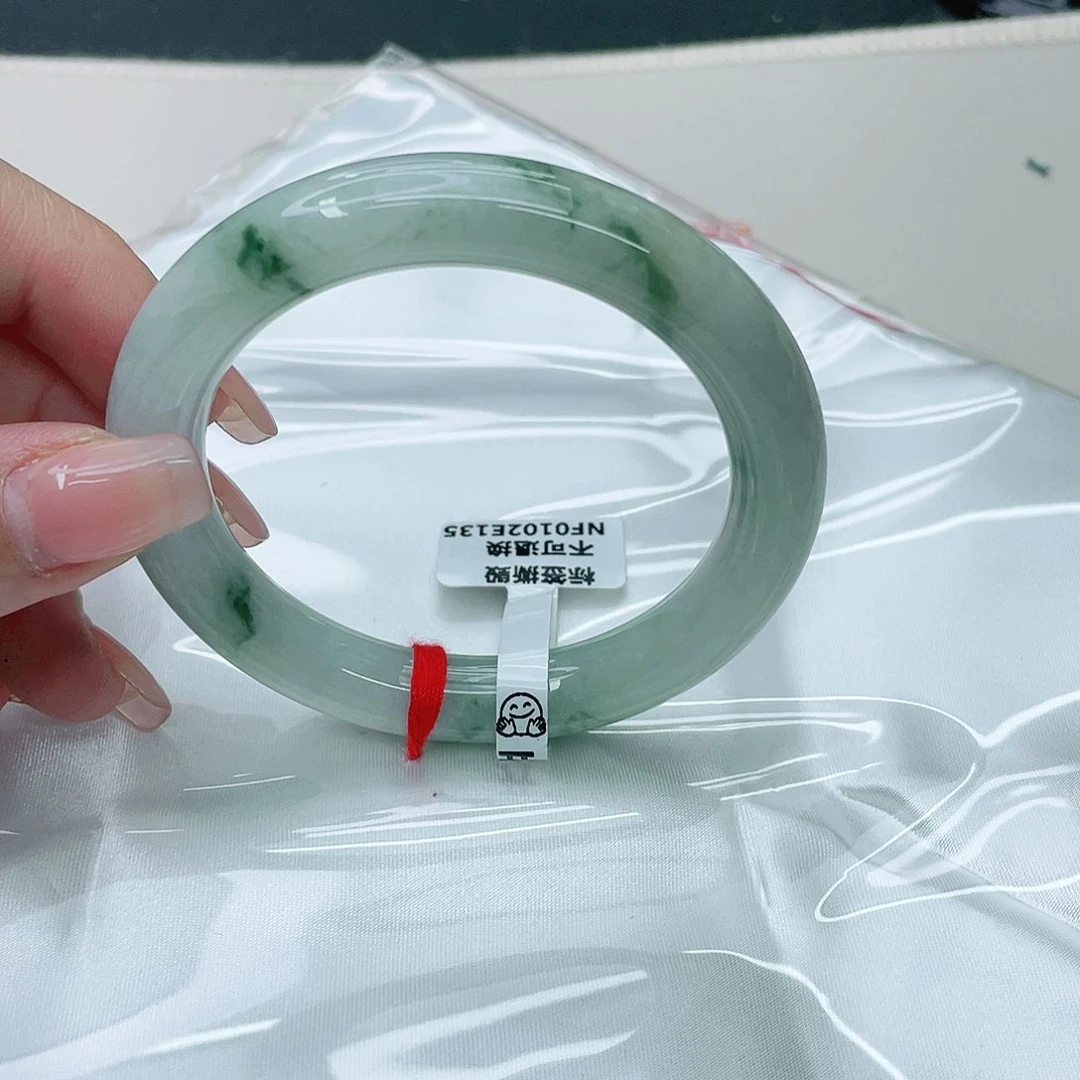 翡翠手镯未镶嵌圆56