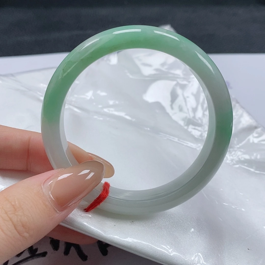 【闪购商品】翡翠手镯未镶嵌384号