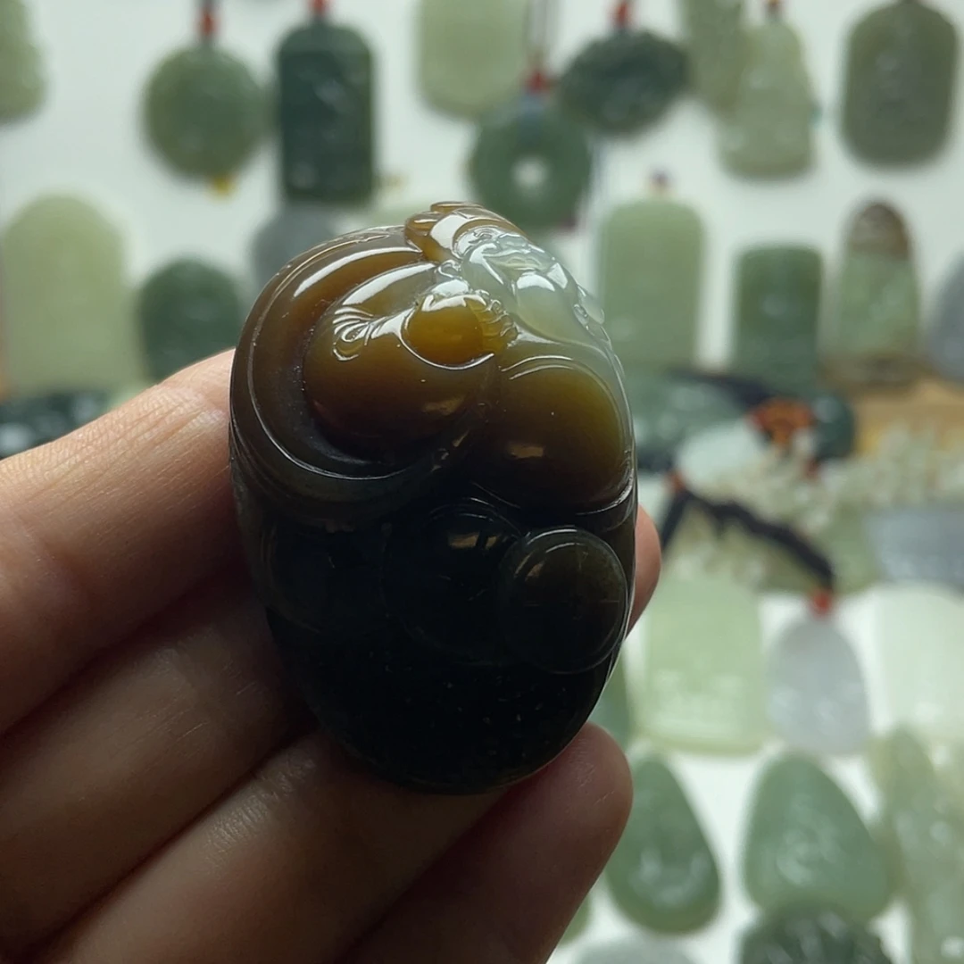 【闪购商品】颈饰未镶嵌和田玉（糖玉）