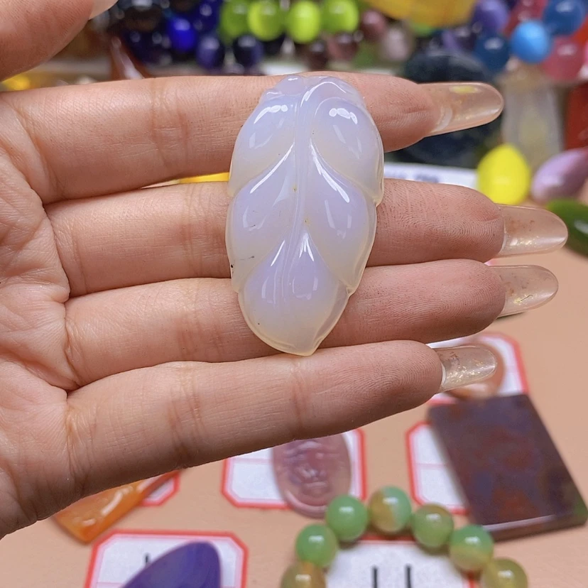 【闪购商品】玛瑙/玉髓颈饰未镶嵌满**河