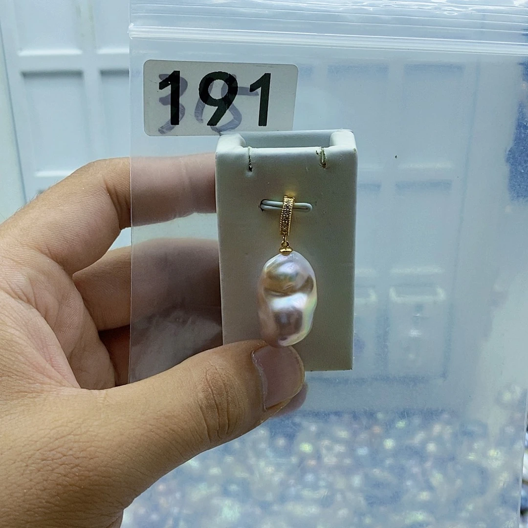 淡水珍珠合金颈饰