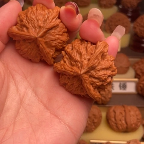 吊坠文玩核桃三棱