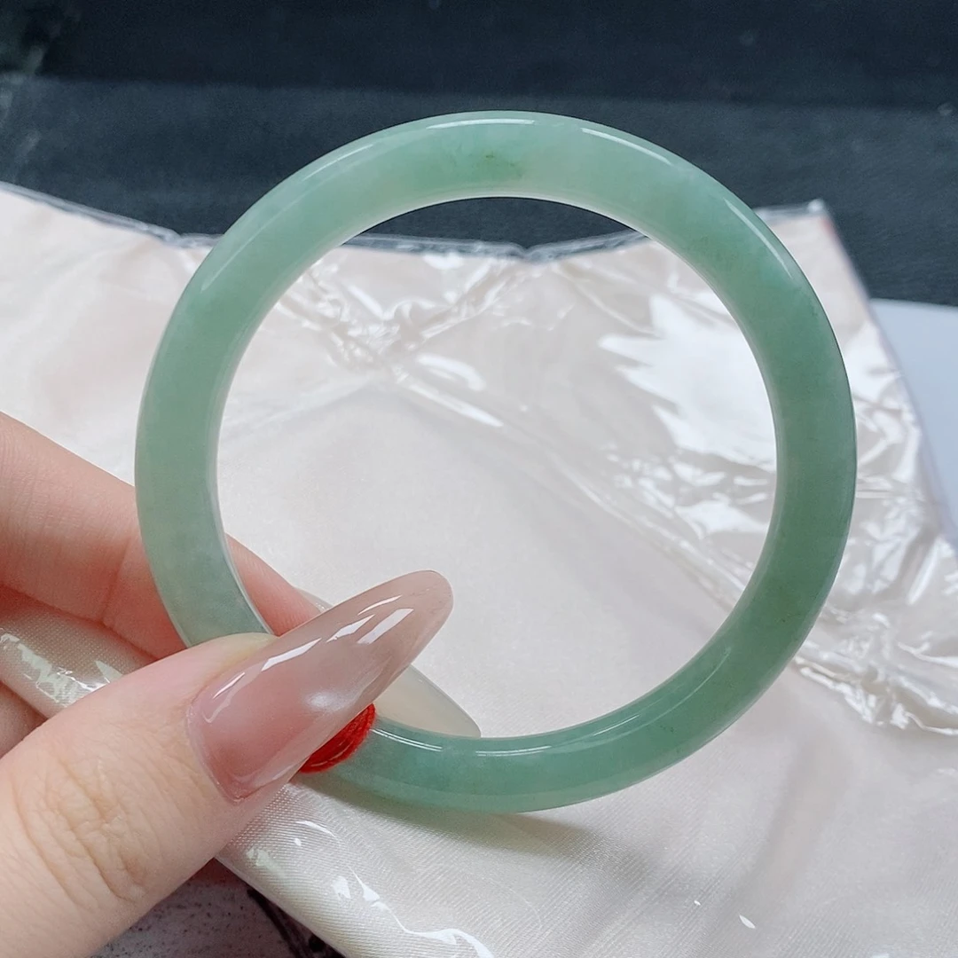 【闪购商品】未镶嵌手镯（圆镯）翡翠455号