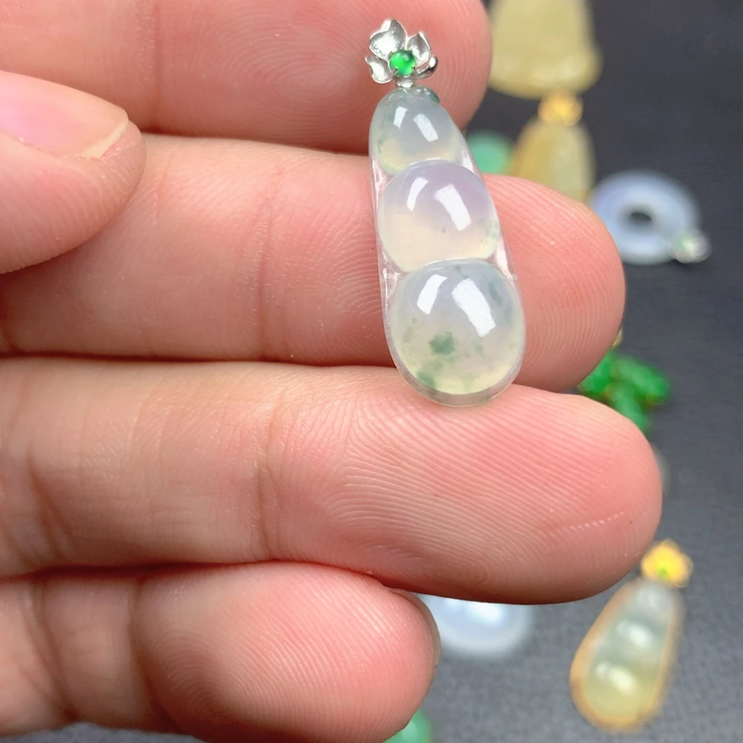 【闪购商品】颈饰18K金镶嵌翡翠翡翠