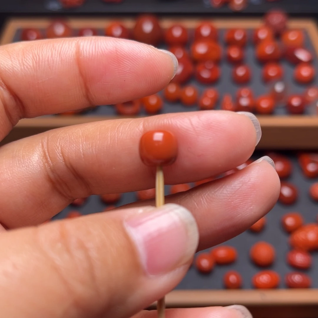 南红玛瑙配饰未镶嵌老型卡8.3mm