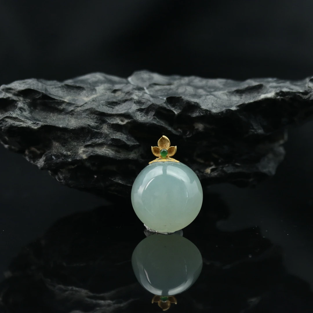 FC7天然缅甸A货18k吊坠/700009/保利厦门拍卖