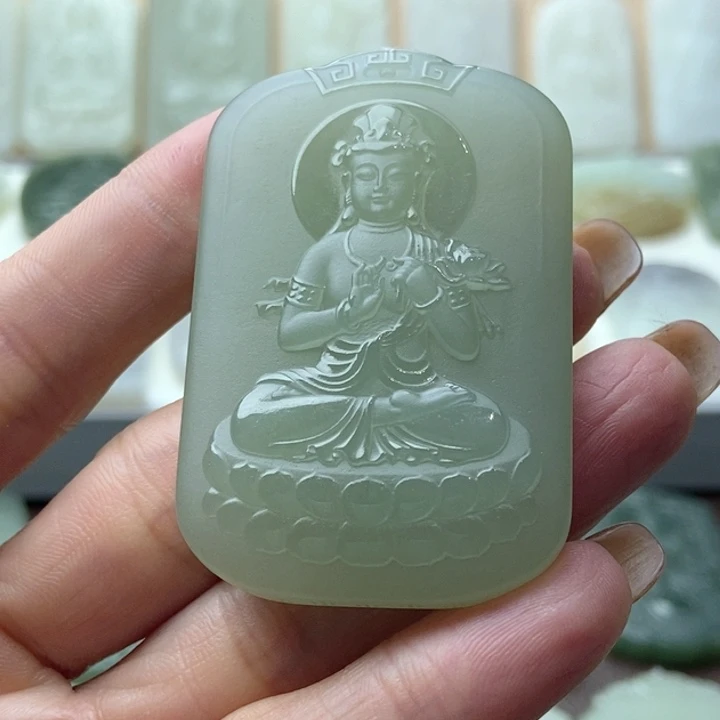 和田玉颈饰未镶嵌维*