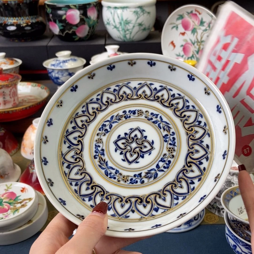 陶瓷艺术家的作品是一种