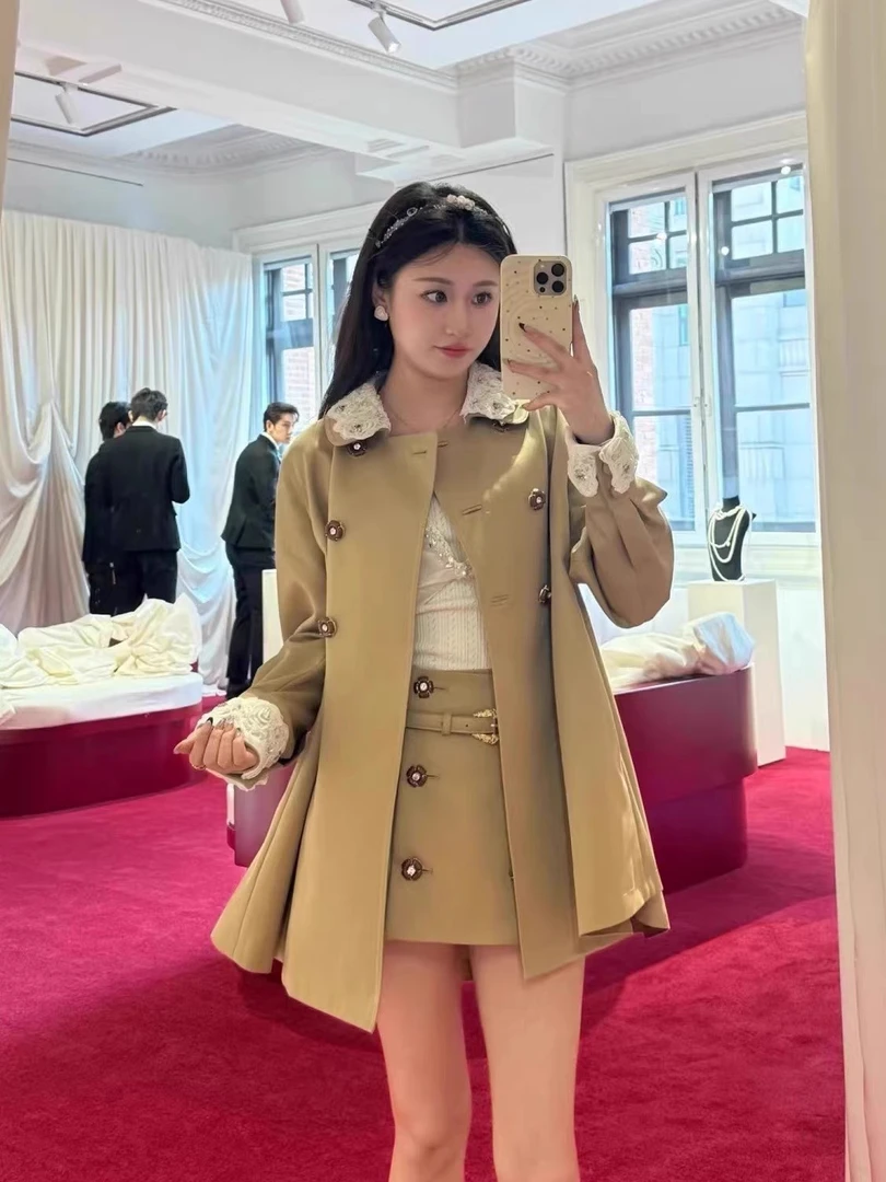 花颜颜2025秋季新款蕾丝刺绣单排扣卡其色风衣西装