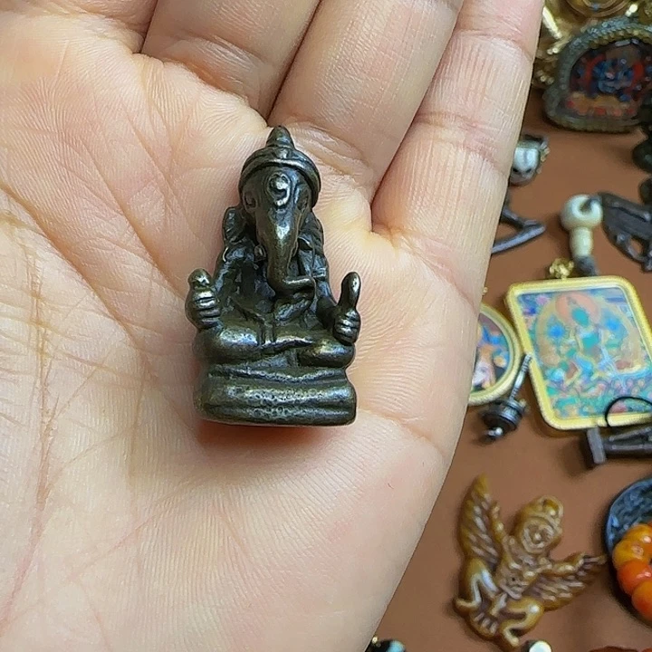 泥塑宠**下谢谢，扎西德勒