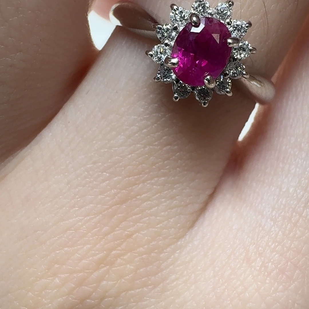 未镶嵌红宝石戒指