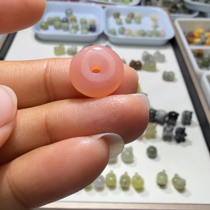 和田玉未镶嵌珠宝奇石