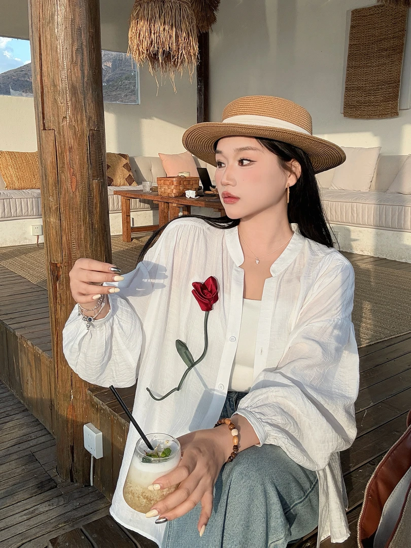 月半鱼【捧花见面】玫瑰法式衬衫经典白衬衣小众设计高级感长袖上衣