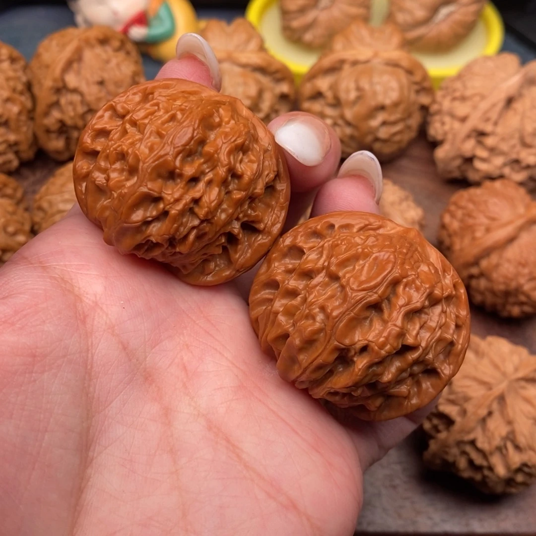 文玩核桃把件山地红皮磨39.5