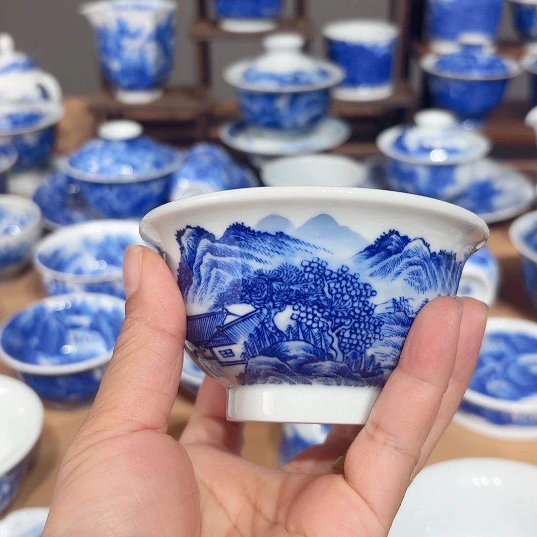 景德镇纯手绘压手杯瑕