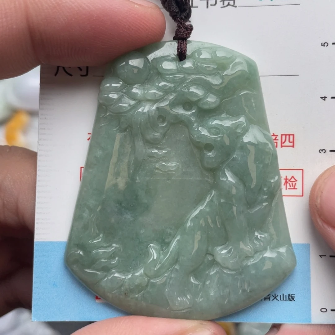 吊坠(不含链)未镶嵌翡翠