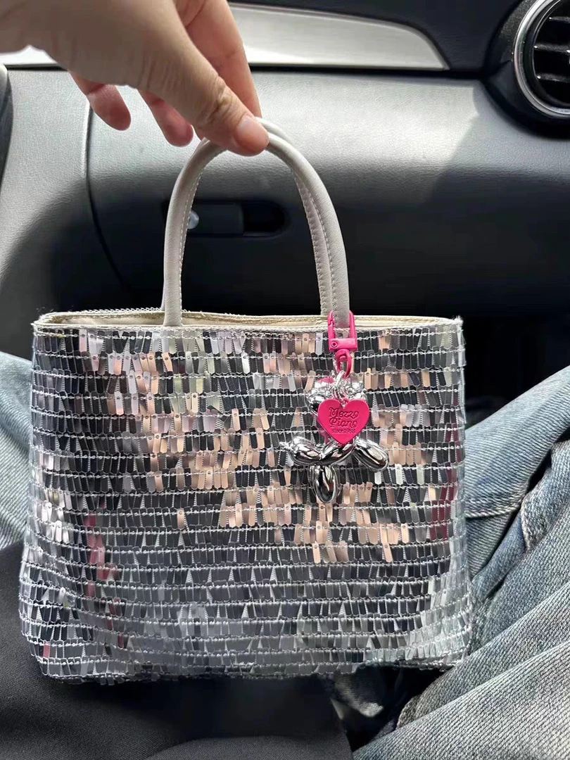 「银角大王」闪耀女孩亮片包！手提斜挎精致亮片包！