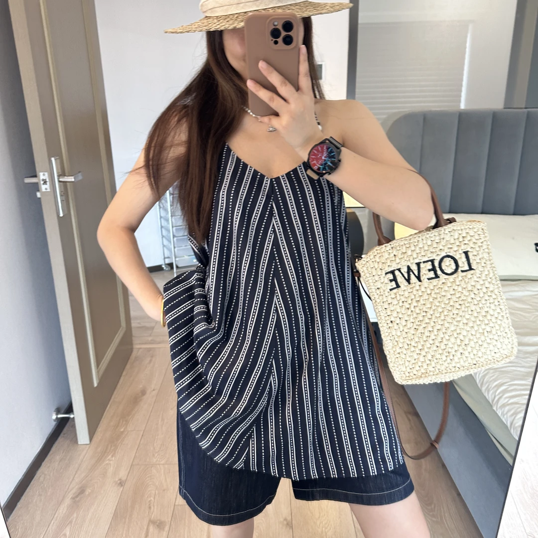合苞法式V领条纹吊带背心女夏季宽松凉快复古露背显瘦气质上衣女