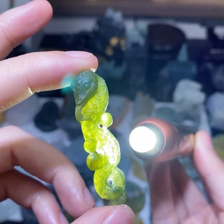 定制翡翠未镶嵌翡翠