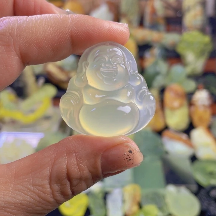 蛇纹石玉颈饰合金