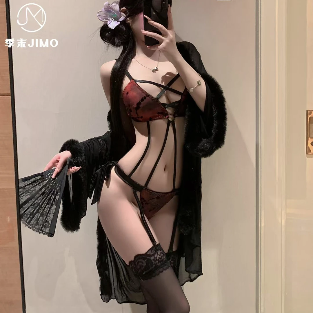 季末「沦陷爱欲」性感蕾丝三点式绑带连体衣免脱诱惑聚拢情趣内衣