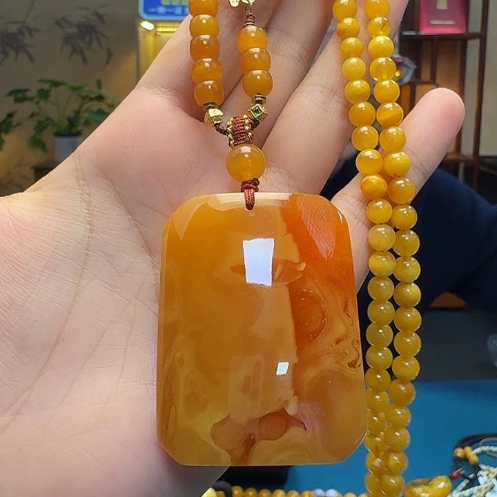 琥珀未镶嵌颈饰天然蜜蜡吊坠