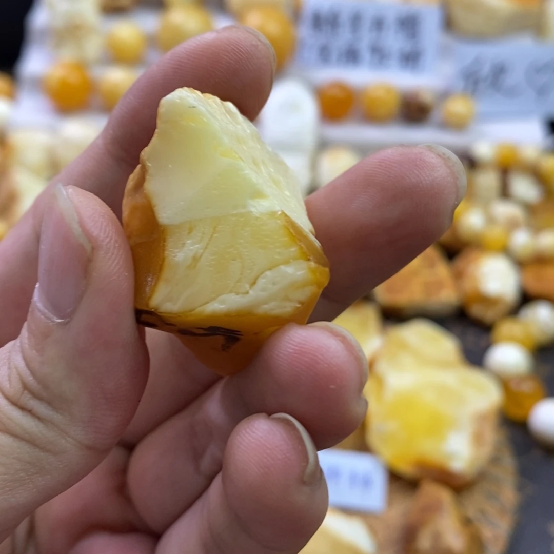 定制琥珀未镶嵌蜜蜡