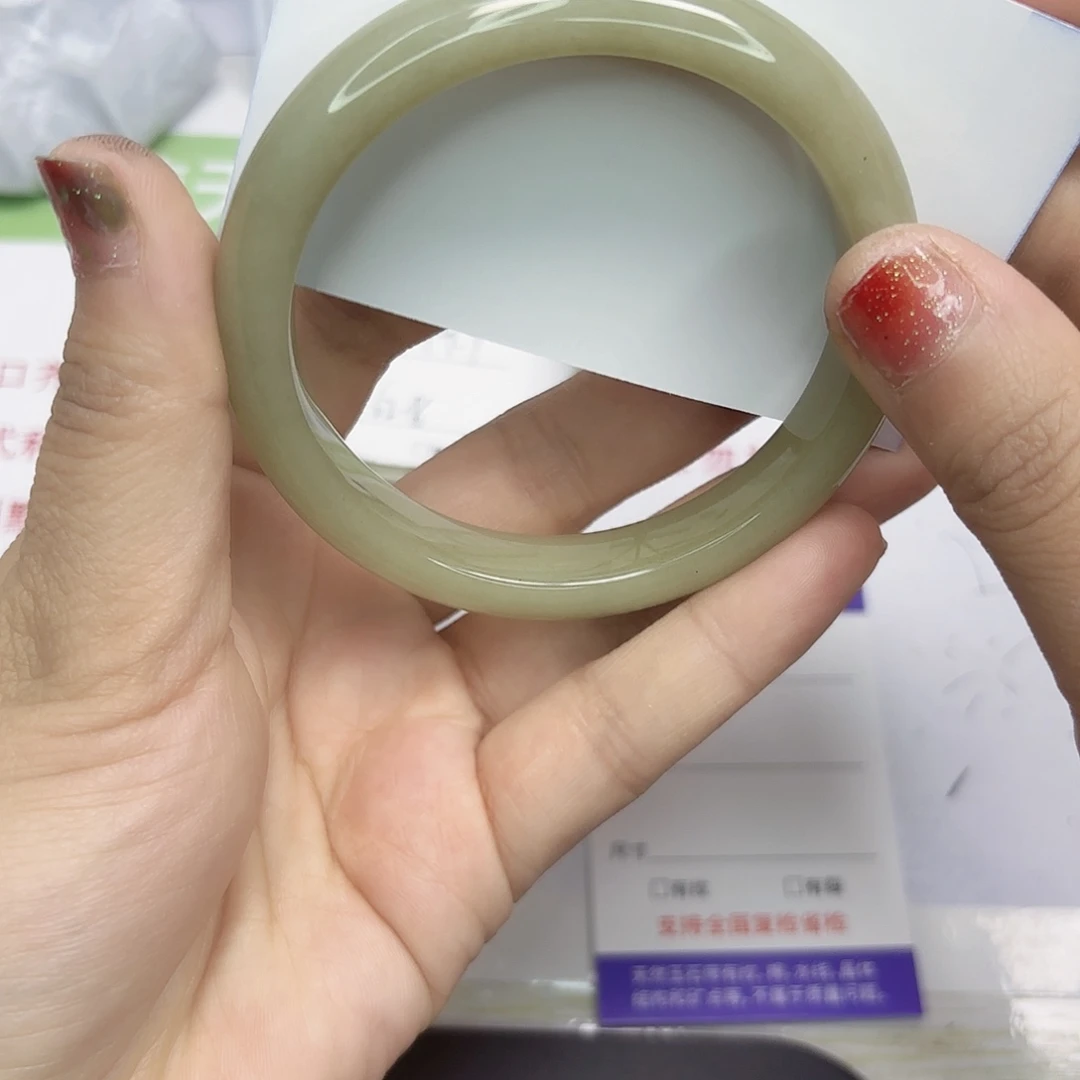 石英质玉未镶嵌手镯103/6061