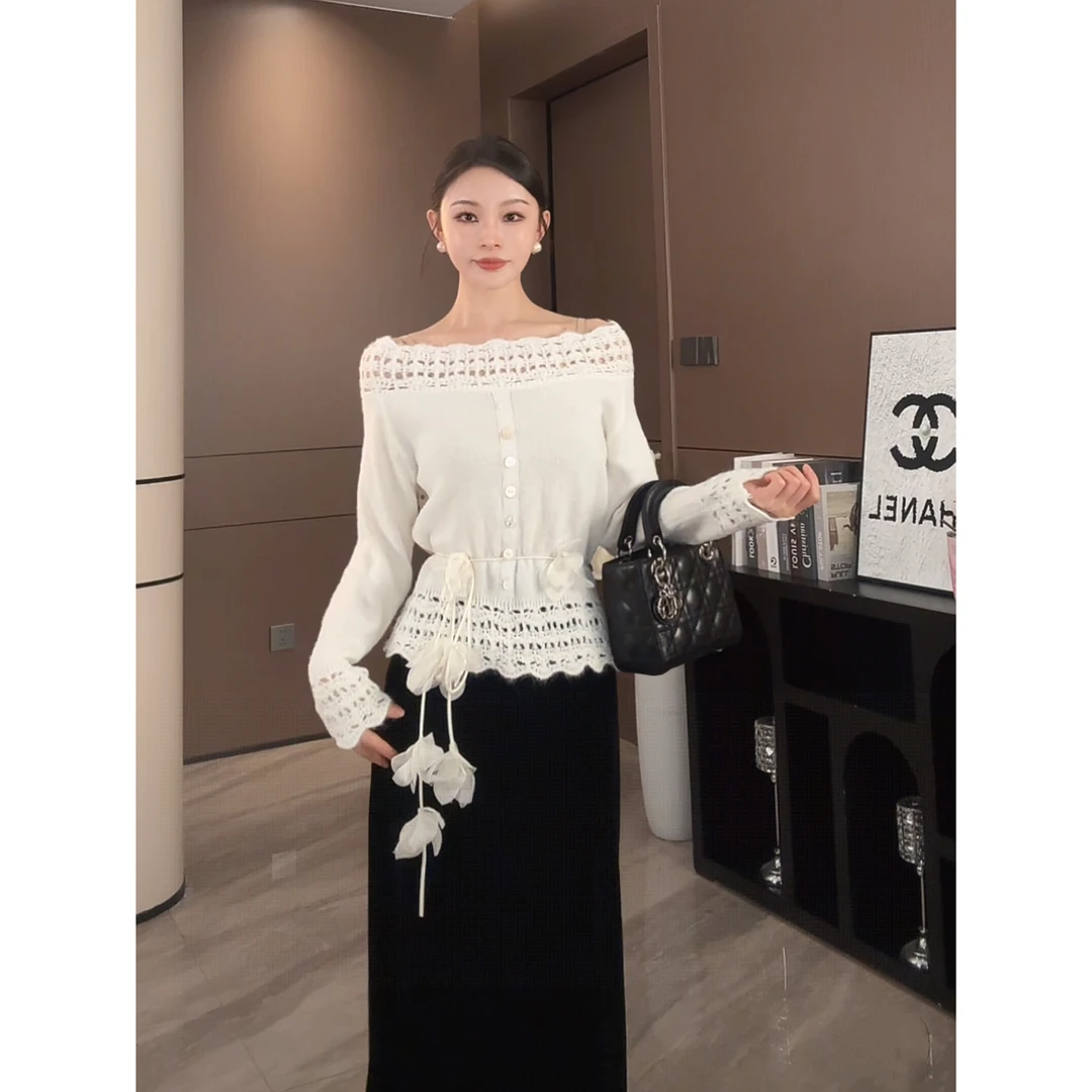 LZQ[妙笔生花]法式镂空一字肩修身显瘦长袖针织上衣XMZH10665