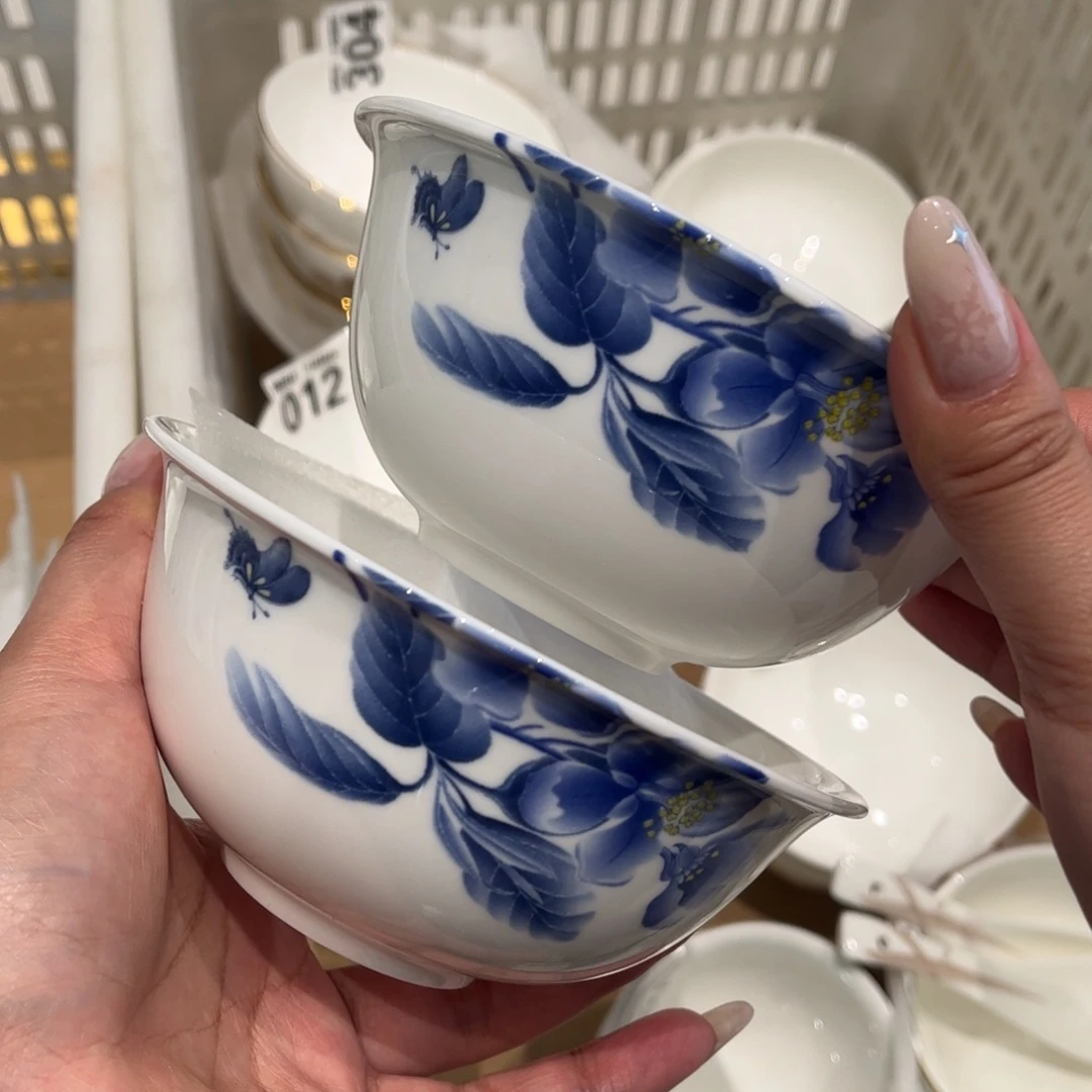 瓷片900两，全场微瑕介意慎拍