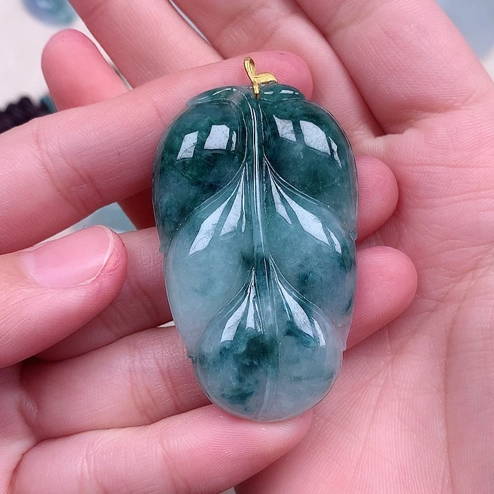翡翠颈饰未镶嵌翡翠888