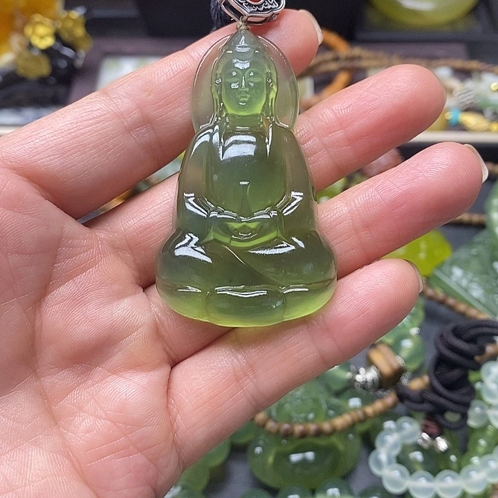****a蛇纹石玉未镶嵌颈饰