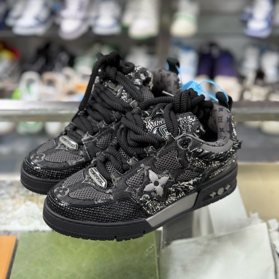 全新未使用 LouisVuitton/路易威登 水钻面包鞋 尺码/UK6 HZ10443