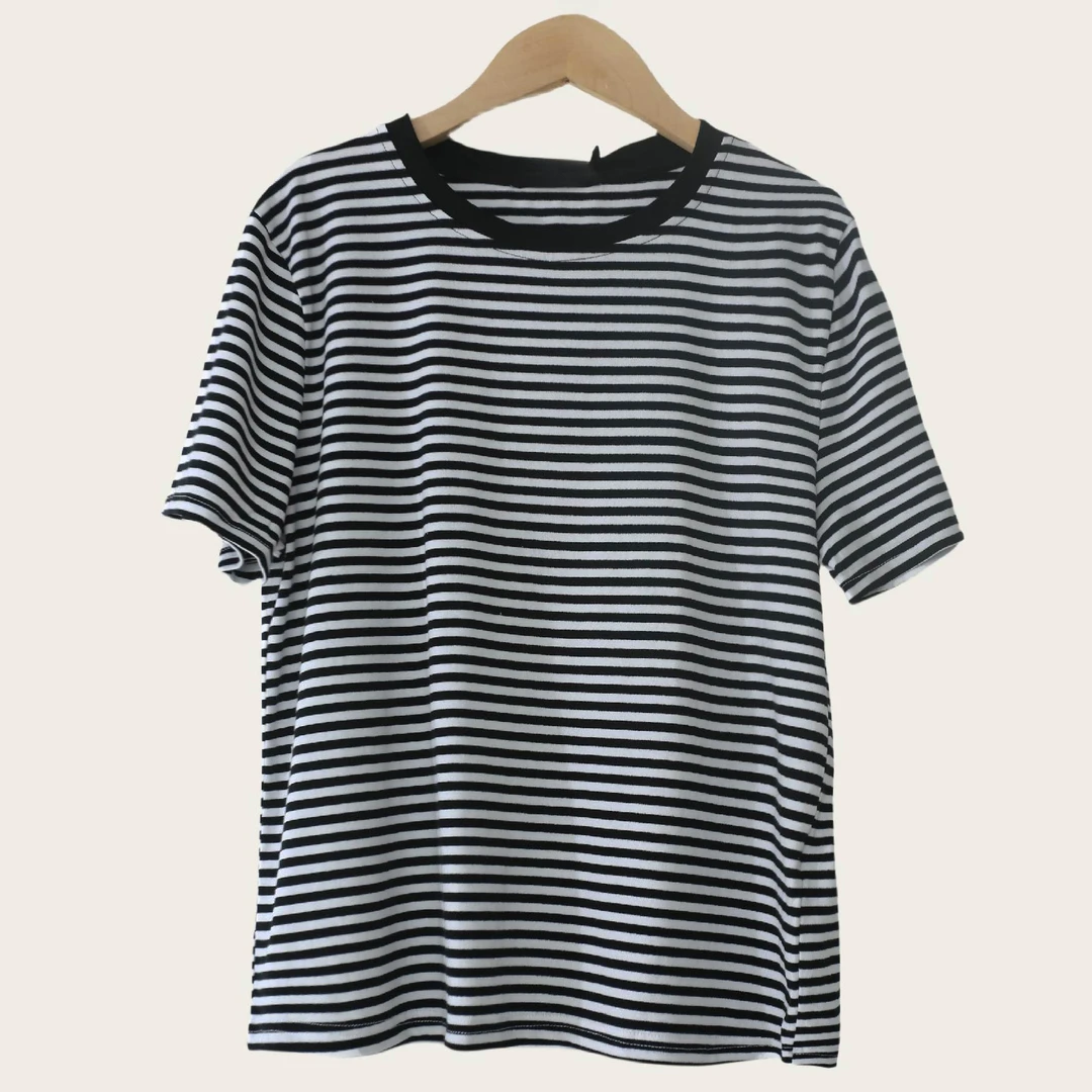 夏季新款女士圆领黑白条纹短袖02149时尚百搭显瘦透气舒适