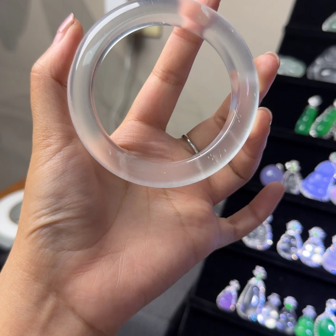 石英质玉未镶嵌手镯